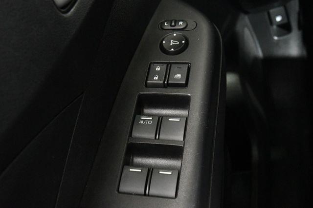 2016 Honda CR-V SE photo