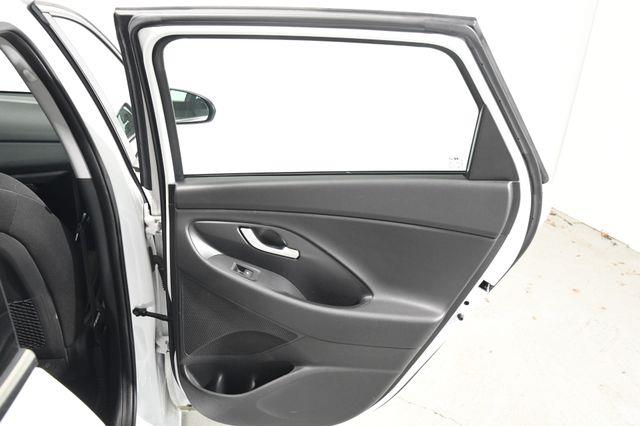 2018 Hyundai Elantra GT cloth photo