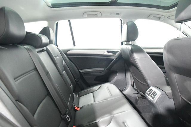 2015 Volkswagen Golf SportWagen TDI SE photo