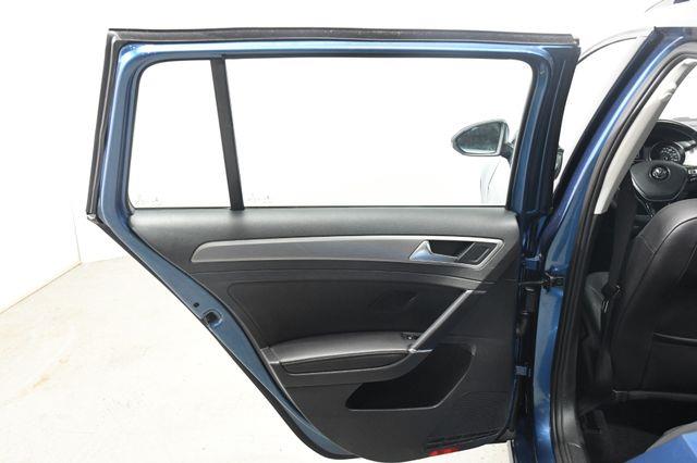 2015 Volkswagen Golf SportWagen TDI SE photo