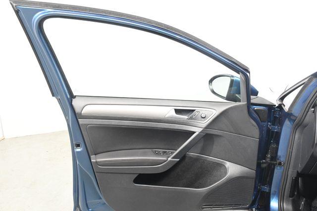 2015 Volkswagen Golf SportWagen TDI SE photo
