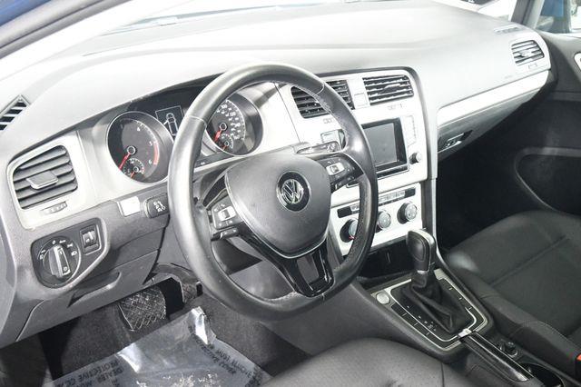 2015 Volkswagen Golf SportWagen TDI SE photo
