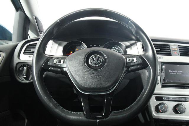 2015 Volkswagen Golf SportWagen TDI SE photo