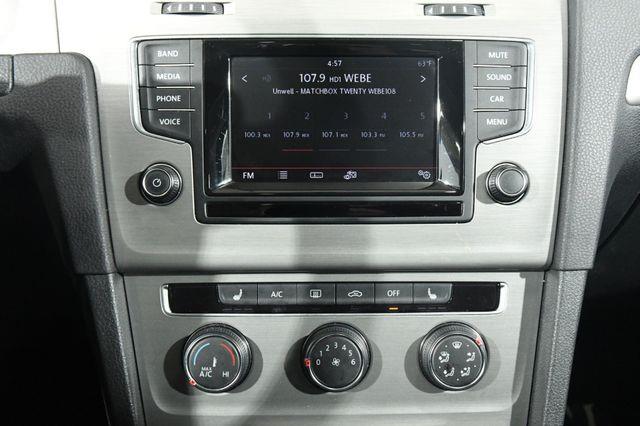 2015 Volkswagen Golf SportWagen TDI SE photo