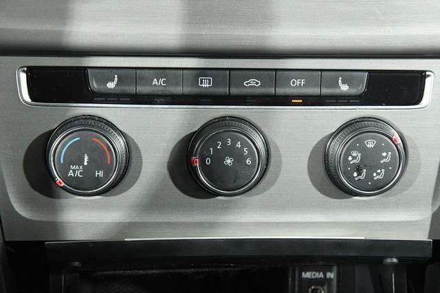 2015 Volkswagen Golf SportWagen TDI SE photo