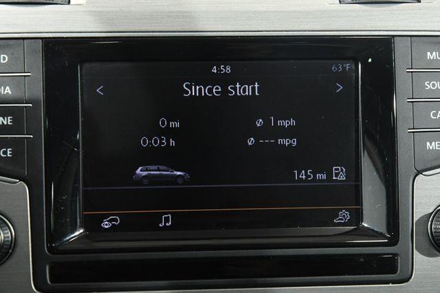 2015 Volkswagen Golf SportWagen TDI SE photo