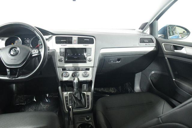 2015 Volkswagen Golf SportWagen TDI SE photo