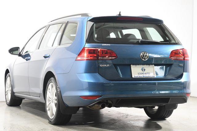 2015 Volkswagen Golf SportWagen TDI SE photo