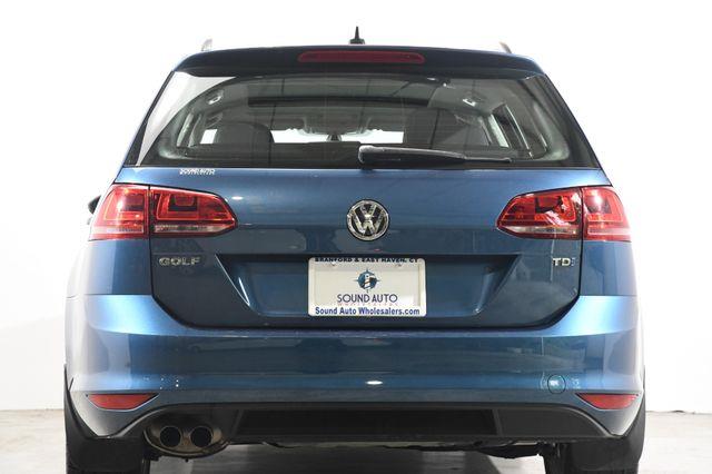 2015 Volkswagen Golf SportWagen TDI SE photo