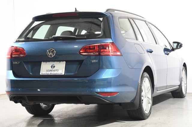 2015 Volkswagen Golf SportWagen TDI SE photo