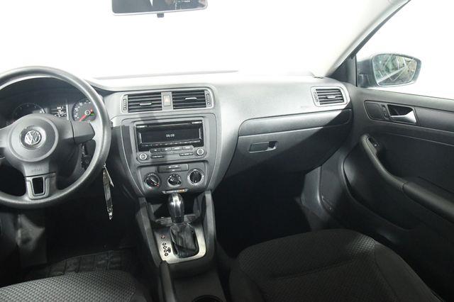 2014 Volkswagen Jetta S photo