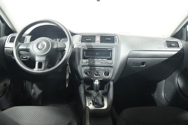 2014 Volkswagen Jetta S photo