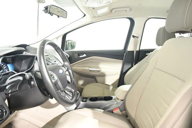 2015 Ford C-Max Hybrid SE photo