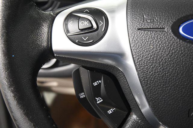 2015 Ford C-Max Hybrid SE photo