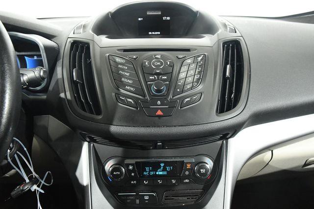2015 Ford C-Max Hybrid SE photo