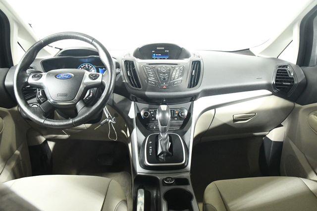 2015 Ford C-Max Hybrid SE photo