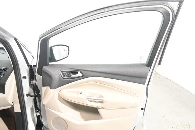 2015 Ford C-Max Hybrid SE photo