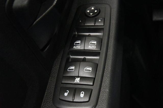 2016 RAM 1500 Tradesman photo