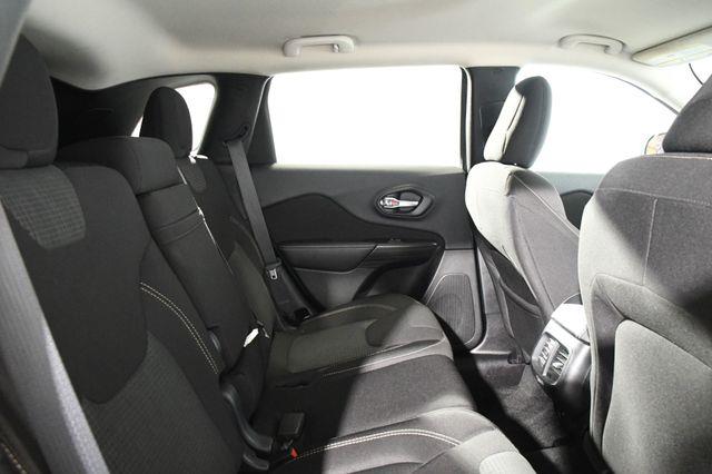 2016 Jeep Cherokee Latitude photo