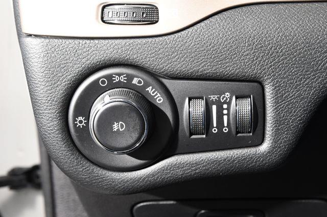 2016 Jeep Cherokee Latitude photo