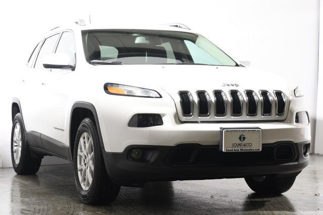 2016 Jeep Cherokee Latitude photo