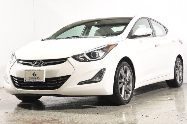 The 2014 Hyundai Elantra Limited photos