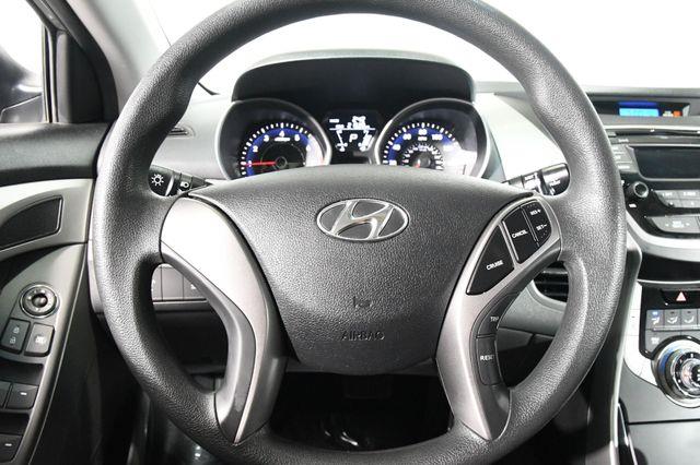 2013 Hyundai Elantra GLS photo