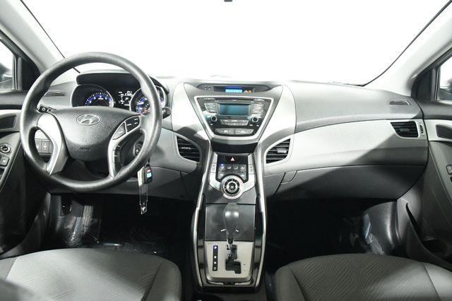 2013 Hyundai Elantra GLS photo