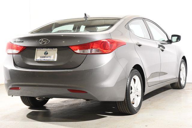 2013 Hyundai Elantra GLS photo