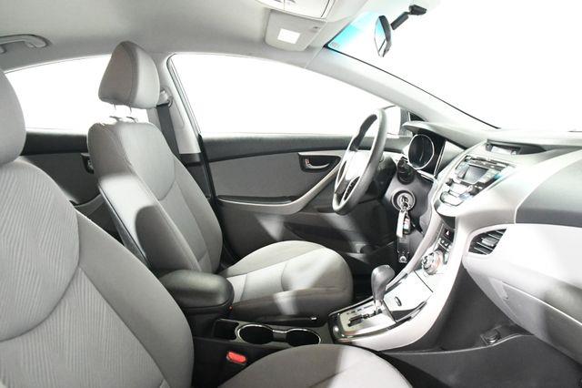 2013 Hyundai Elantra GLS photo