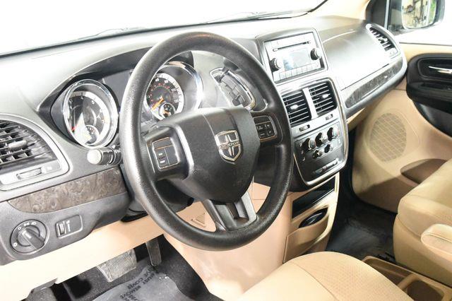 2013 Dodge Grand Caravan SE photo