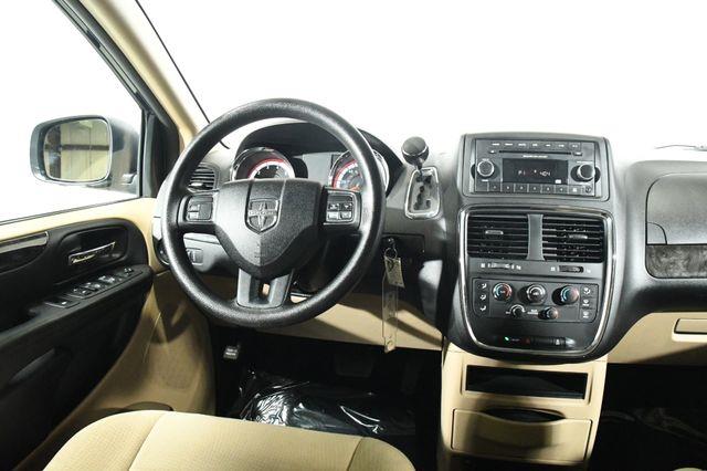 2013 Dodge Grand Caravan SE photo