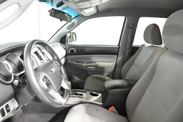 2015 Toyota Tacoma SR5 photo