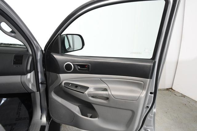 2015 Toyota Tacoma SR5 photo