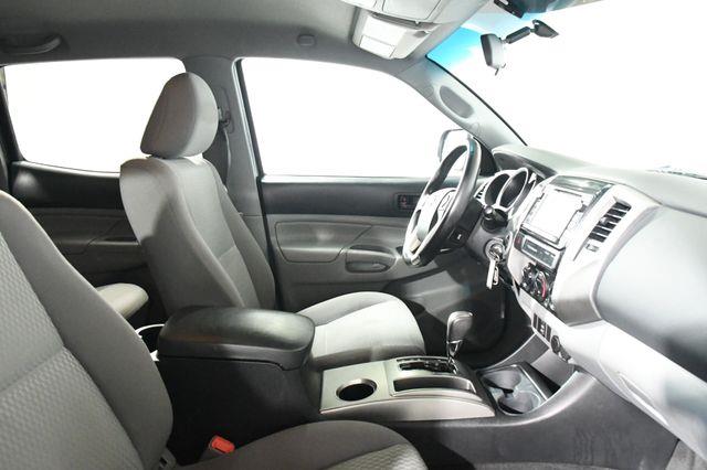2015 Toyota Tacoma SR5 photo