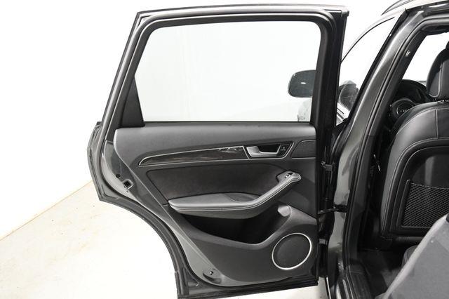 2016 Audi SQ5 Premium Plus photo