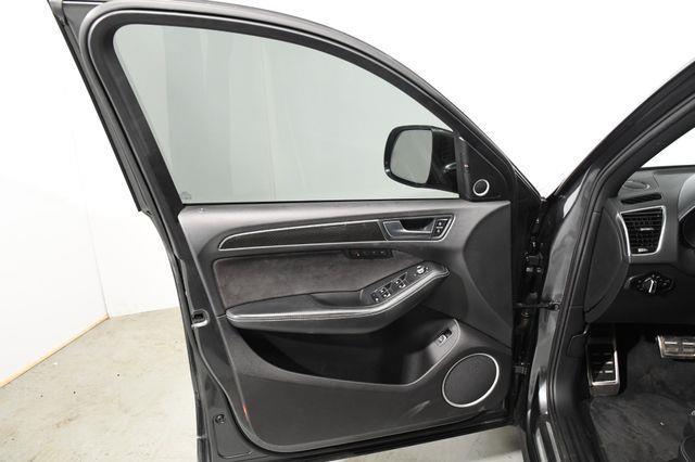 2016 Audi SQ5 Premium Plus photo