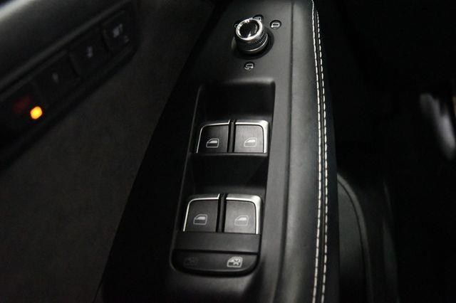 2016 Audi SQ5 Premium Plus photo