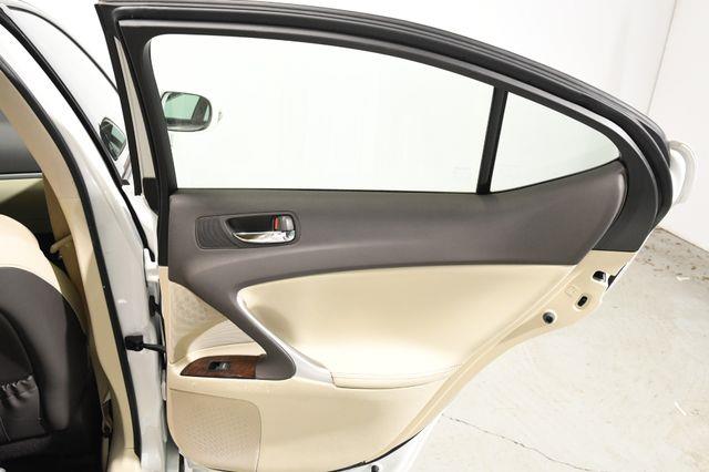 2013 Lexus IS 250 photo
