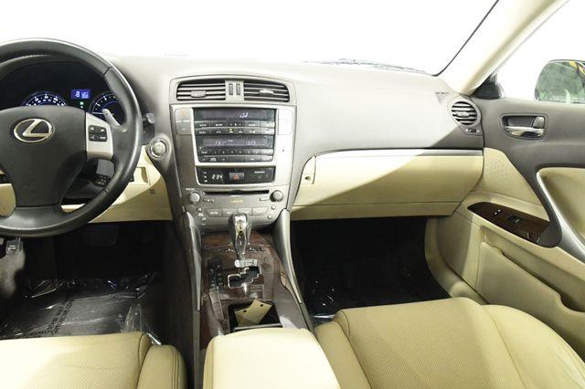 2013 Lexus IS 250 photo