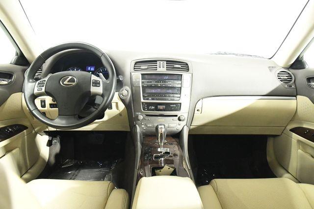2013 Lexus IS 250 photo