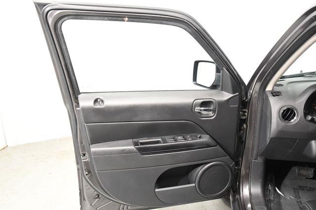 2016 Jeep Patriot High Altitude Edition photo