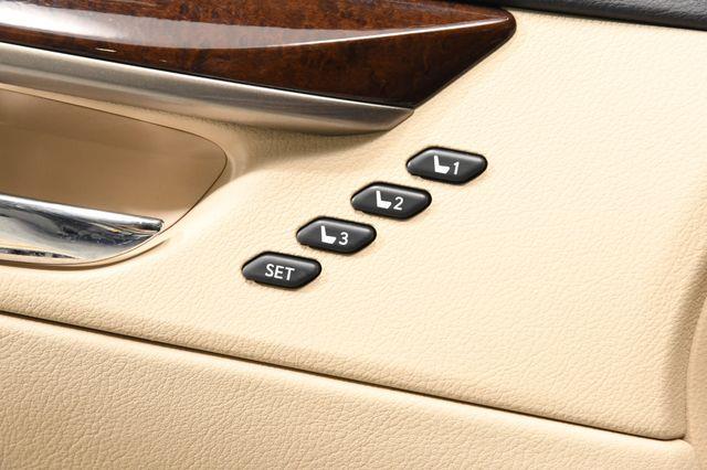 2013 Lexus ES 350 photo