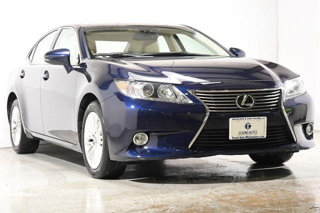 2013 Lexus ES 350 photo