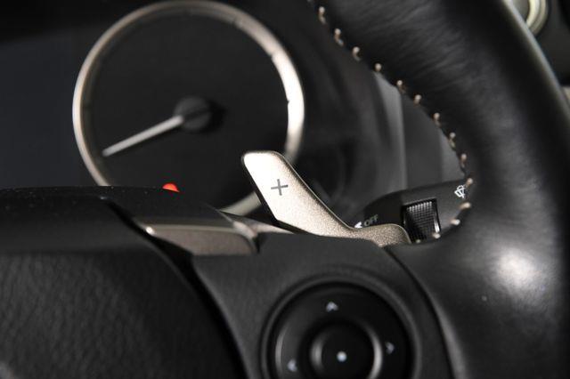 2016 Lexus IS 300 photo