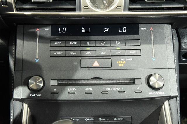 2016 Lexus IS 300 photo