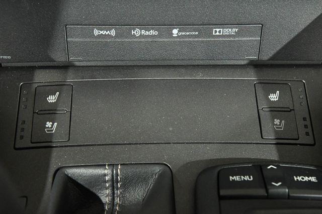 2016 Lexus IS 300 photo