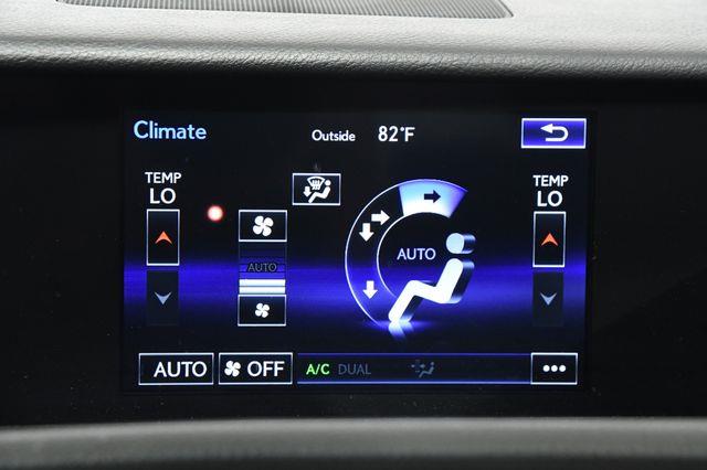 2016 Lexus IS 300 photo