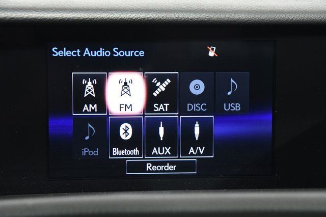 2016 Lexus IS 300 photo
