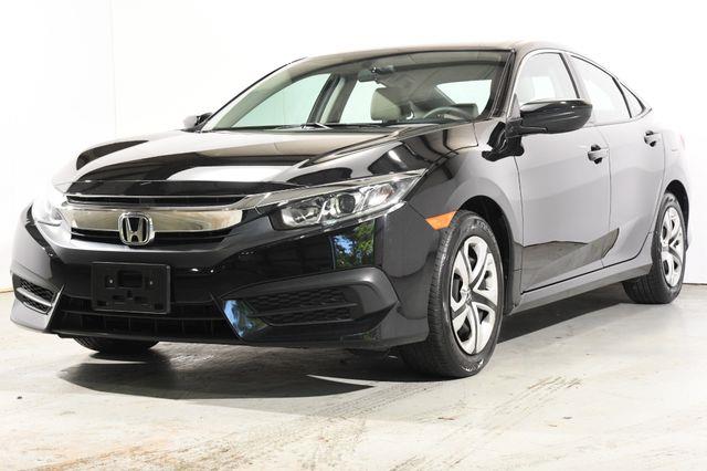 The 2016 Honda Civic LX photos
